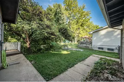 21 San Carlos Drive, Saint Charles, MO 63303 - Photo 34