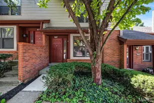 947 Quail Meadows Ct, Chesterfield, MO 63017 - Photo 2