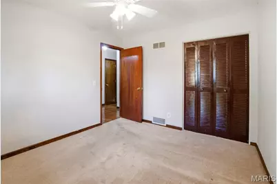 10606 Scotland Drive, Saint Louis, MO 63114 - Photo 10