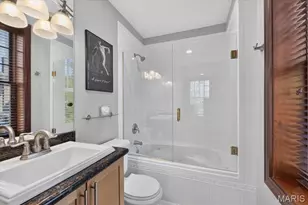 4540 Lindell Blvd, Saint Louis, MO 63108 - Photo 20