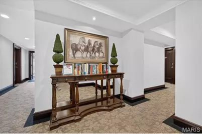 4540 Lindell Boulevard #301, Saint Louis, MO 63108 - Photo 32