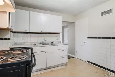 4502 June Avenue, Saint Louis, MO 63121 - Photo 6