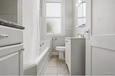 8941 Forest Avenue, Saint Louis, MO 63114 - Photo 18