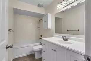 409 E 11th Street E, Washington, MO 63090 - Photo 20