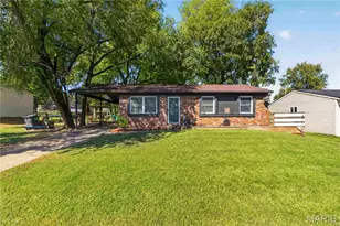 2910 Nantwich Ln, Saint Charles, MO 63301 - Photo 2