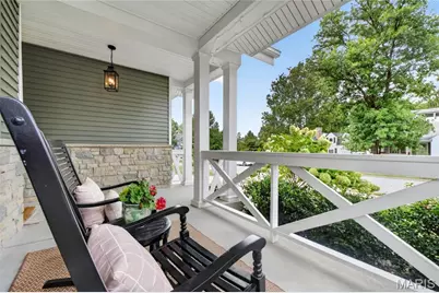146 Girard Place, Kirkwood, MO 63122 - Photo 4