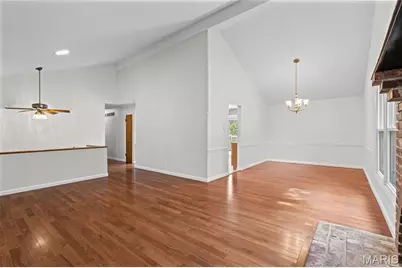 466 Caballero Court, Ballwin, MO 63021 - Photo 8