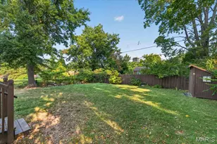 8561 Everett Ave, Saint Louis, MO 63117 - Photo 32