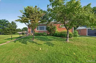 8561 Everett Ave, Saint Louis, MO 63117 - Photo 4