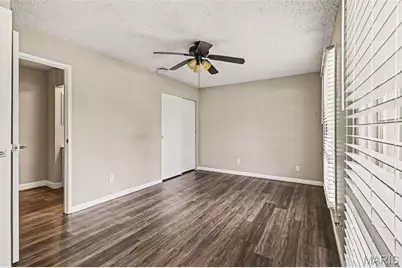 670 Brookstone Drive, Florissant, MO 63033 - Photo 6
