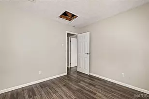 670 Brookstone Dr, Florissant, MO 63033 - Photo 16