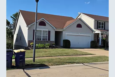 4617 Richmond Forest Drive, Florissant, MO 63034 - Photo 2