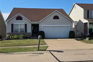 4617 Richmond Forest Dr, Florissant, MO 63034 - Photo 1