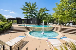 590 Sarah Ln, Saint Louis, MO 63141 - Photo 4