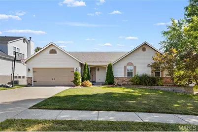 2079 Autumn Wood Drive, Saint Charles, MO 63303 - Photo 2
