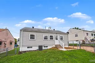 8505 Pilot Ave, Saint Louis, MO 63123 - Photo 10