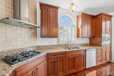11719 Lindemere Drive, Des Peres, MO 63131 - Photo 16