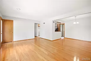 530 Mid Meadows Ln, Kirkwood, MO 63122 - Photo 8