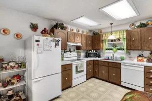 175 E Pine St, Bourbon, MO 65441 - Photo 20