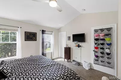 15412 Jost Main Street, Florissant, MO 63034 - Photo 24