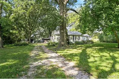 9837 Ventura Drive, Saint Louis, MO 63136 - Photo 2