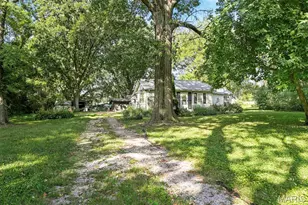 9837 Ventura Dr, Saint Louis, MO 63136 - Photo 2