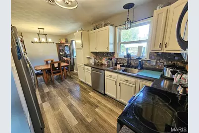 500 S Vandervoot Street, Desloge, MO 63601 - Photo 6
