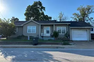 326 Forest Ave, Valley Park, MO 63088 - Photo 1