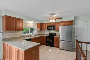 16500 Thunderhead Canyon Ct, Ballwin, MO 63011 - Photo 12