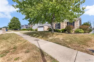 314 Pleasant Meadows Dr, Wentzville, MO 63385 - Photo 4