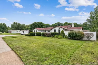 2801 Droste Road, Saint Charles, MO 63301 - Photo 2