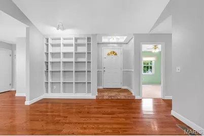 5015 Suson Hills Drive, Saint Louis, MO 63128 - Photo 2