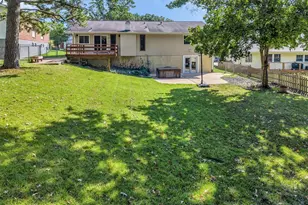 5015 Suson Hills Dr, Saint Louis, MO 63128 - Photo 40