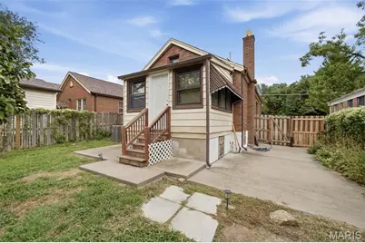 1105 North and South Road, University City, MO 63130 - Photo 4