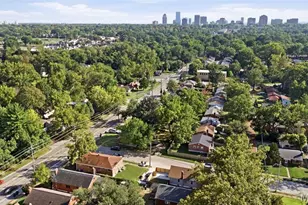 1105 North and South Rd, University City, MO 63130 - Photo 48