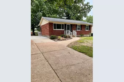 7374 Tannoia Drive, Hazelwood, MO 63042 - Photo 2