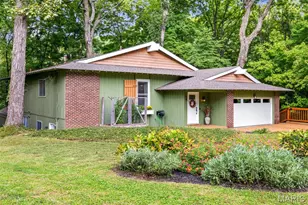 56 River Bend Ct, Chesterfield, MO 63017 - Photo 1