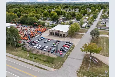 9084 Veterans Memorial Parkway, O'Fallon, MO 63366 - Photo 4