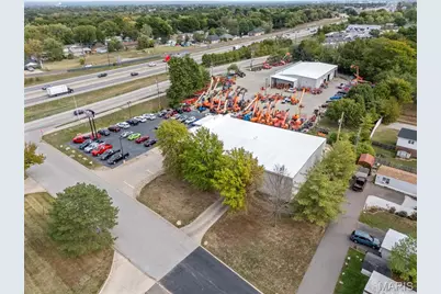 9084 Veterans Memorial Parkway, O'Fallon, MO 63366 - Photo 8
