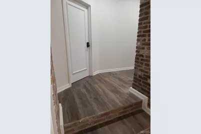 212 Morgan Street #B, Saint Louis, MO 63102 - Photo 2