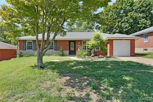 9609 Howerton Dr, Saint Louis, MO 63123 - Photo 2