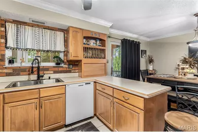 102 Briarwood Circle, Crystal City, MO 63019 - Photo 8