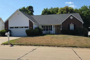 3949 Cambridge Crossing Dr, Saint Charles, MO 63304 - Photo 1