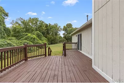 300 Jana Drive, Florissant, MO 63031 - Photo 14