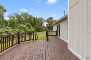 300 Jana Dr, Florissant, MO 63031 - Photo 14