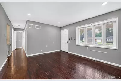 2715 Kelsey Court, Saint Charles, MO 63301 - Photo 6