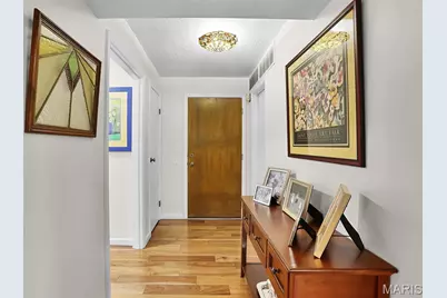 514 Coeur De Royale Drive #205, Creve Coeur, MO 63141 - Photo 2