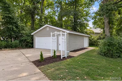 11070 Easy Street, Saint Ann, MO 63074 - Photo 6