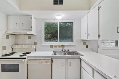 1192 Cantina Drive, Chesterfield, MO 63141 - Photo 12