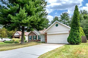 5 Aken Ct, Saint Peters, MO 63376 - Photo 1